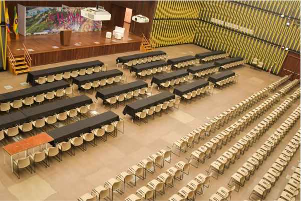 Neomundo salón principal