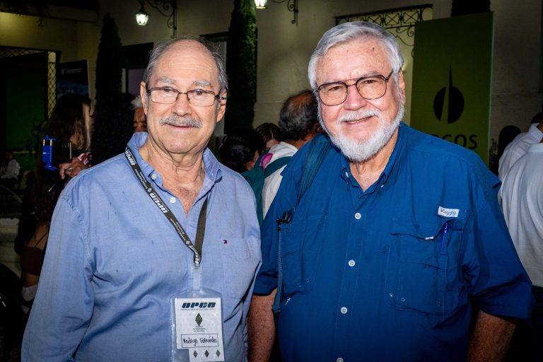 Ingenieros Jesus Rodrigo Fernandez y Gonzalo Peña